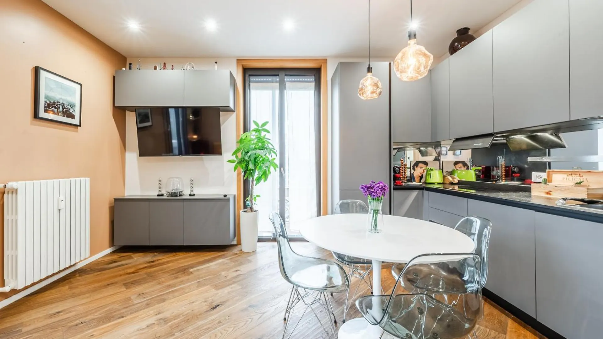The Visionary Home - Navigli Area Milan