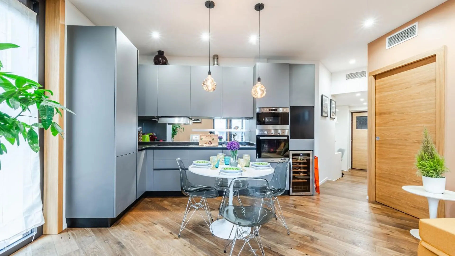 The Visionary Home - Navigli Area Milan 0*,