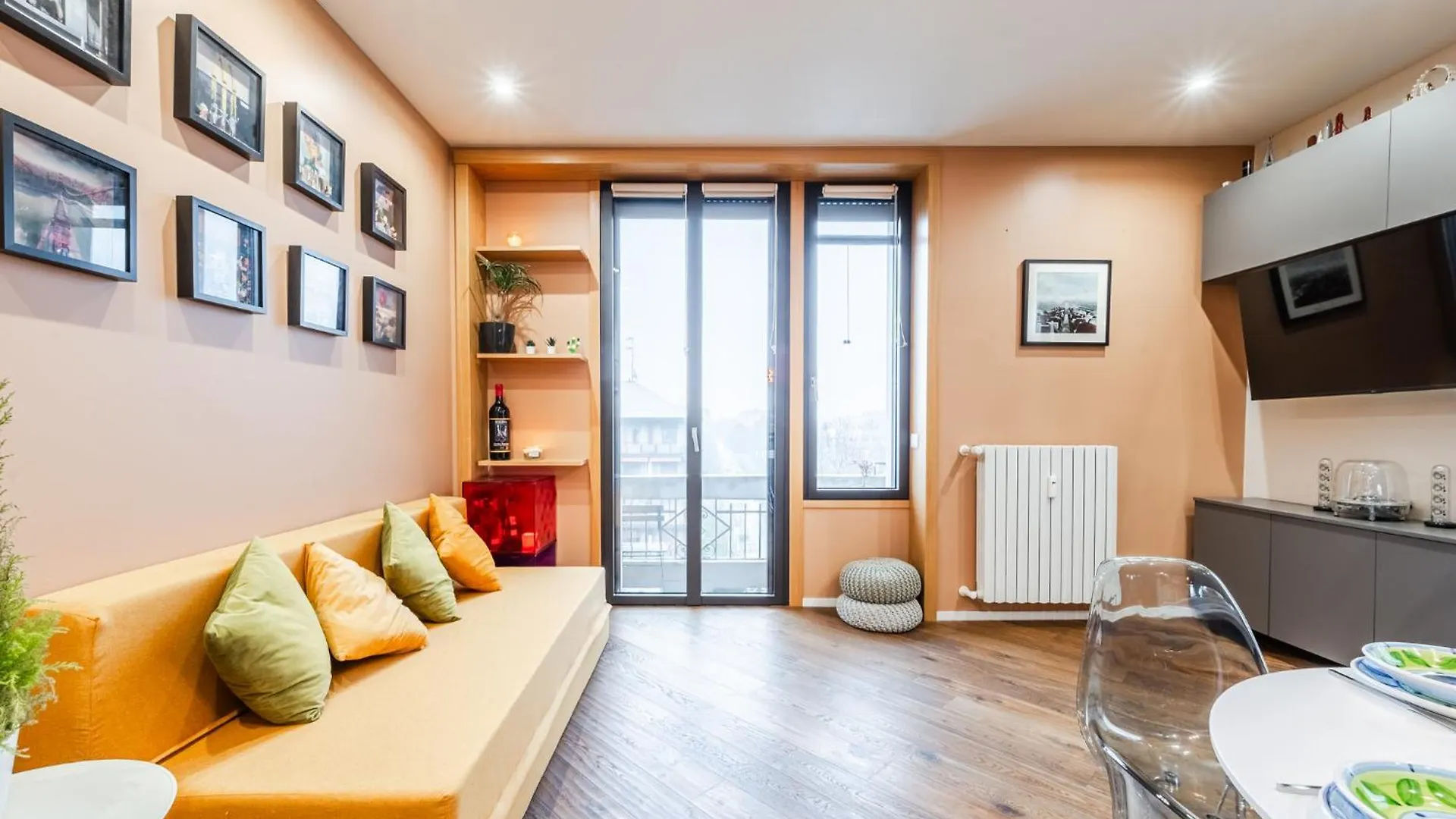 The Visionary Home - Navigli Area Milan Apartment